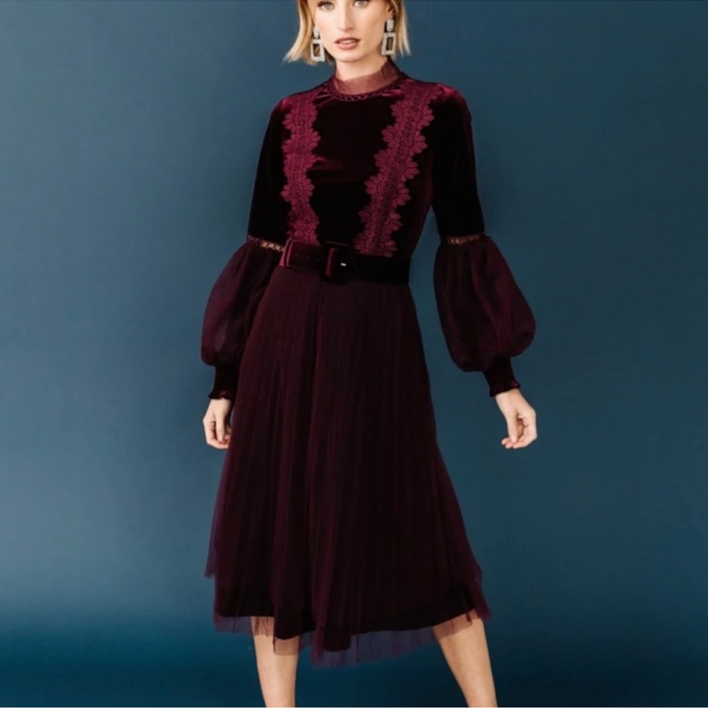 Women's Burgundy Velvet & Tulle Midi Dress with Lace Trim